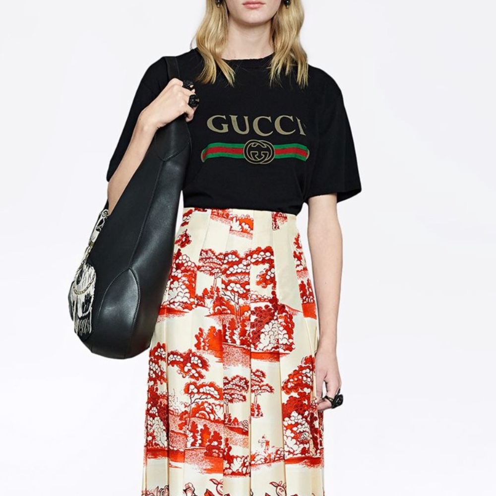 Gucci Oversized Logo T-shirt - AUTHENTIC